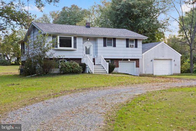 32 HIGHBRIDGE RD, Bordentown, NJ 08620