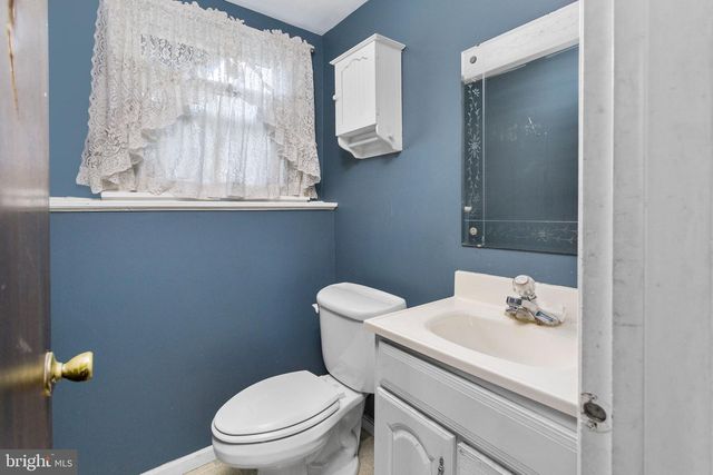 32 HIGHBRIDGE RD, Bordentown, NJ 08620
