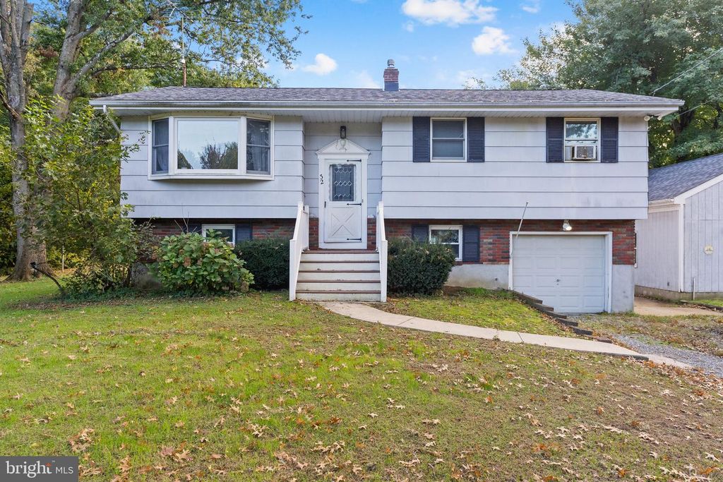 32 HIGHBRIDGE RD, Bordentown, NJ 08620