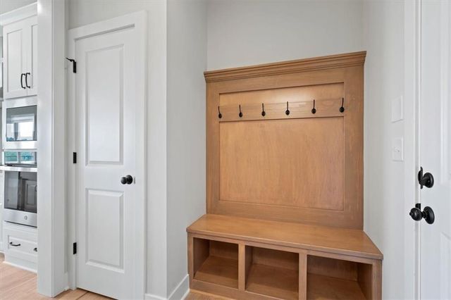 14659 Amanda Lane, Basehor, KS 66007