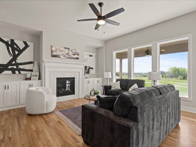 14659 Amanda Lane, Basehor, KS 66007