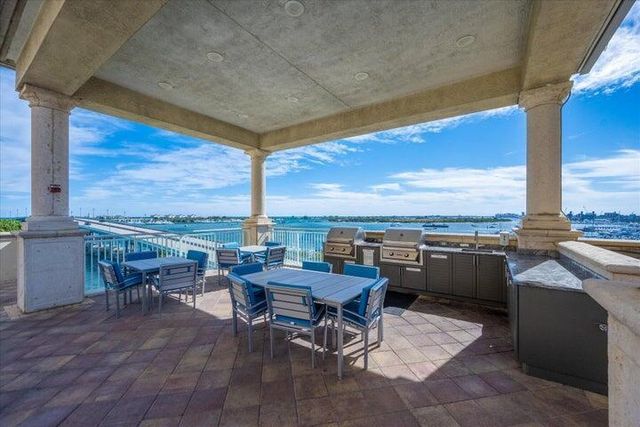 2650 Lake Shore Drive 1004, Riviera Beach, FL 33404