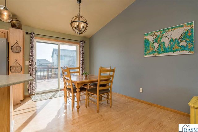 220 Cole Court, Mankato, MN 56001