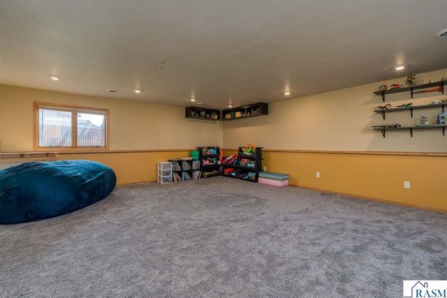 220 Cole Court, Mankato, MN 56001