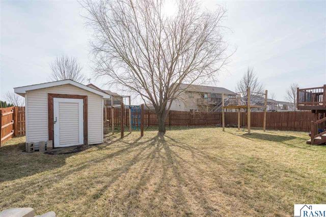 220 Cole Court, Mankato, MN 56001