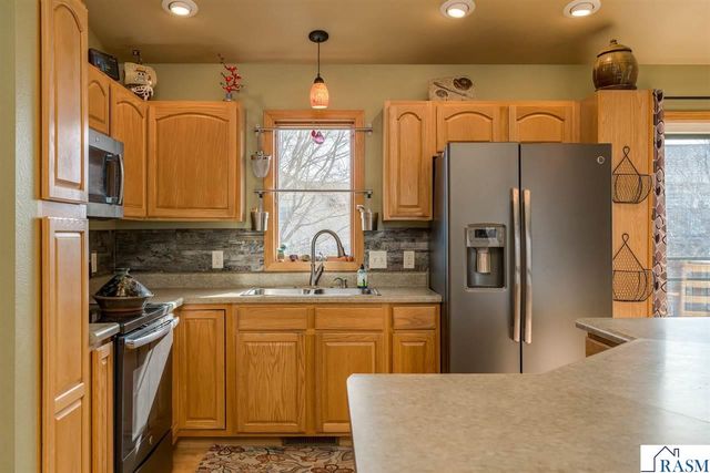 220 Cole Court, Mankato, MN 56001