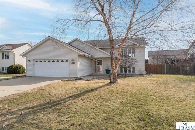 220 Cole Court, Mankato, MN 56001