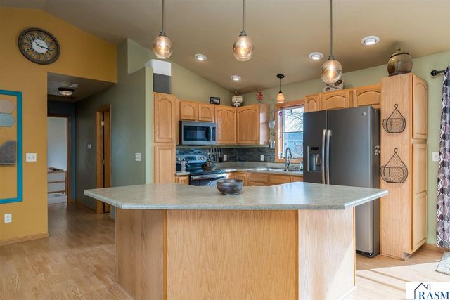 220 Cole Court, Mankato, MN 56001