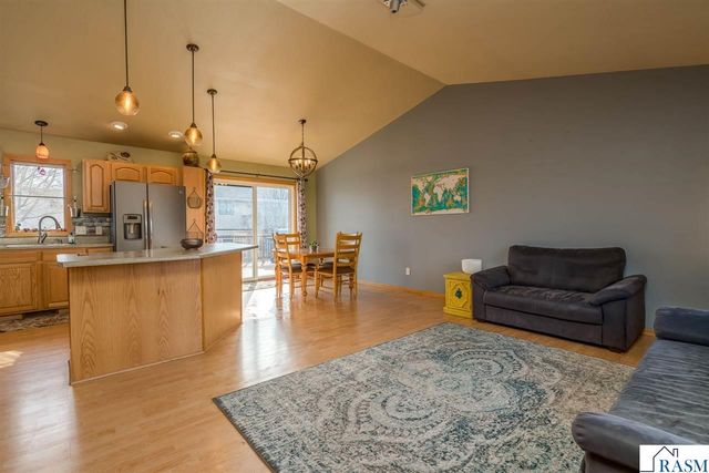 220 Cole Court, Mankato, MN 56001