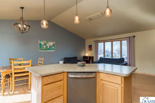 220 Cole Court, Mankato, MN 56001