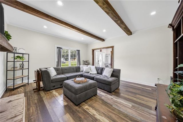 2872 Summit Crest Lane, Snellville, GA 30078