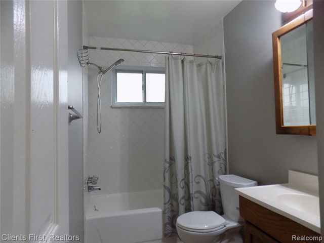 2024 Imperial Highway, Westland, MI 48185