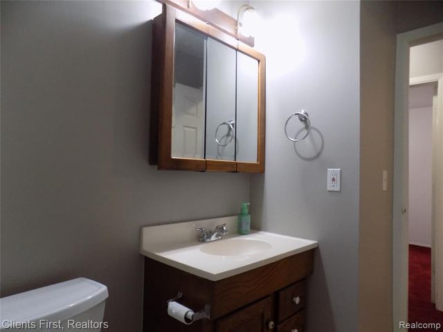 2024 Imperial Highway, Westland, MI 48185