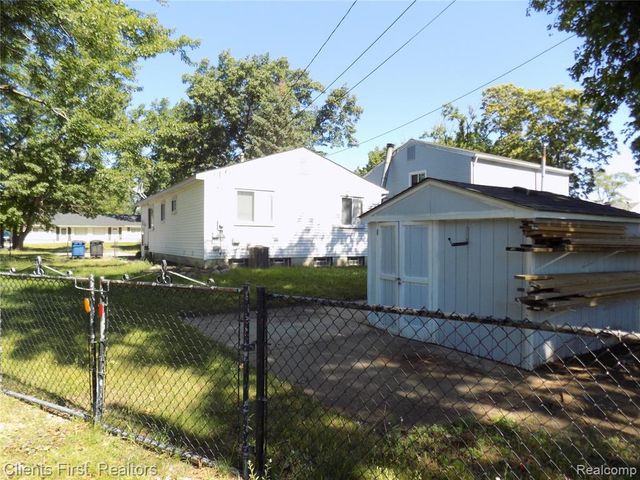 2024 Imperial Highway, Westland, MI 48185