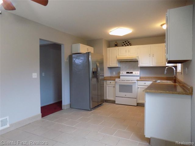 2024 Imperial Highway, Westland, MI 48185