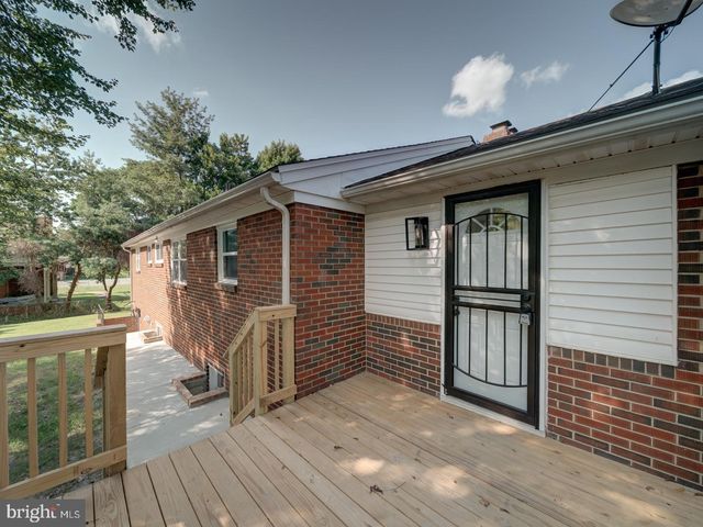 5615 OLD BRANCH AVE, Temple Hills, MD 20748