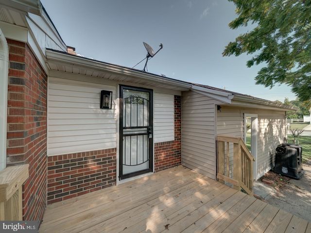 5615 OLD BRANCH AVE, Temple Hills, MD 20748