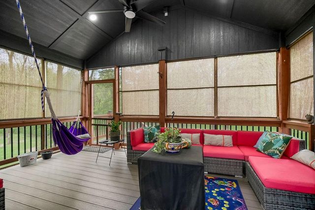 3651 Tonganoxie Road, Leavenworth, KS 66048
