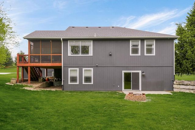 3651 Tonganoxie Road, Leavenworth, KS 66048