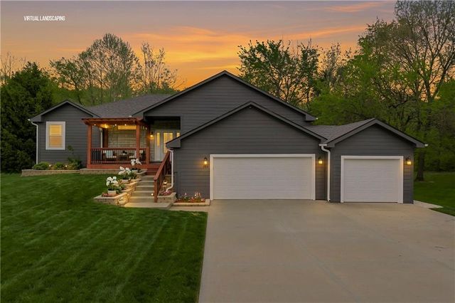 3651 Tonganoxie Road, Leavenworth, KS 66048