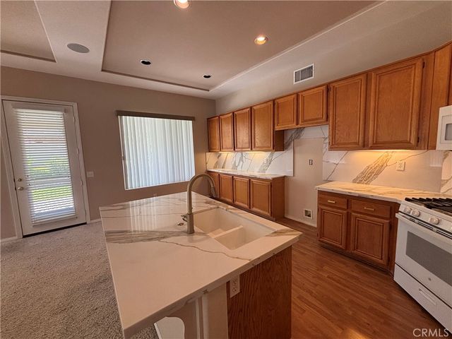 4913 Singing Hills, Banning, CA 92220