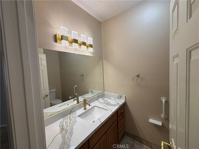 4913 Singing Hills, Banning, CA 92220