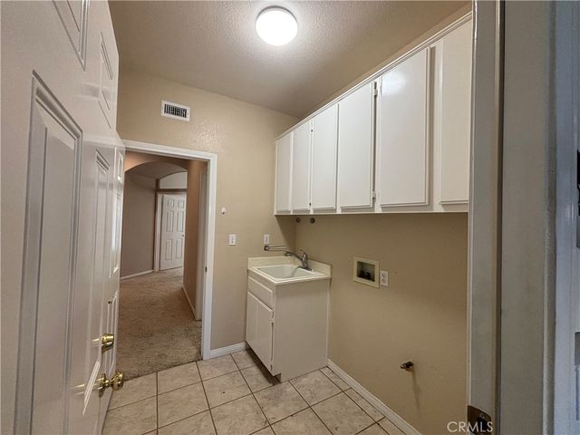 4913 Singing Hills, Banning, CA 92220