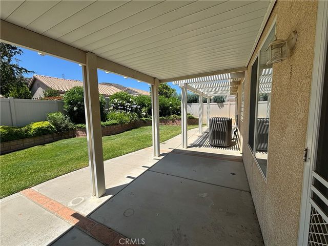 4913 Singing Hills, Banning, CA 92220
