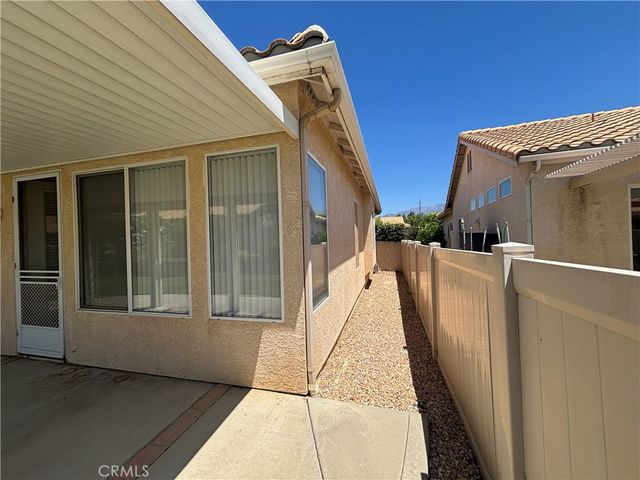 4913 Singing Hills, Banning, CA 92220