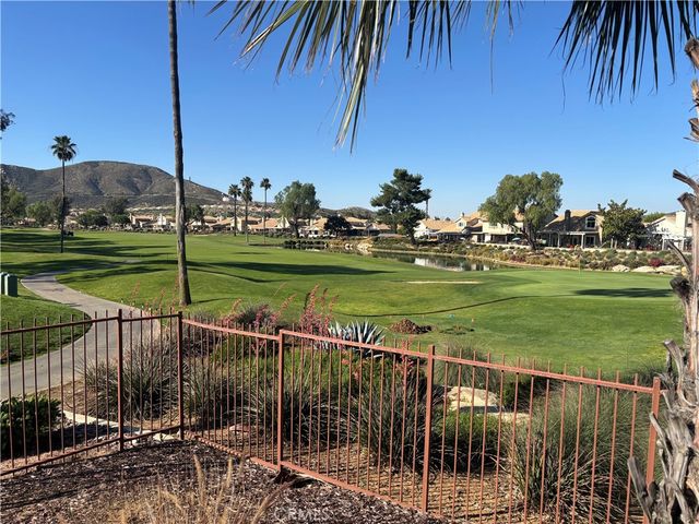 4913 Singing Hills, Banning, CA 92220