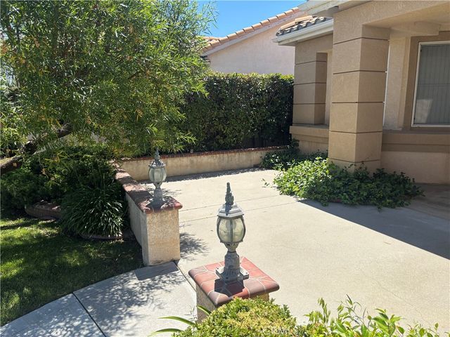 4913 Singing Hills, Banning, CA 92220