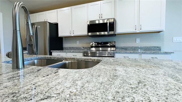 1387 MOUNTAIN FLOWER LANE, Davenport, FL 33837