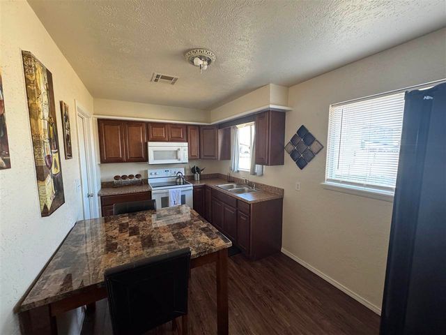 5731 NW Euclid Ave, Lawton, OK 73505