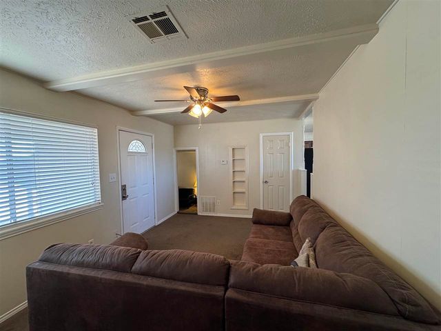 5731 NW Euclid Ave, Lawton, OK 73505