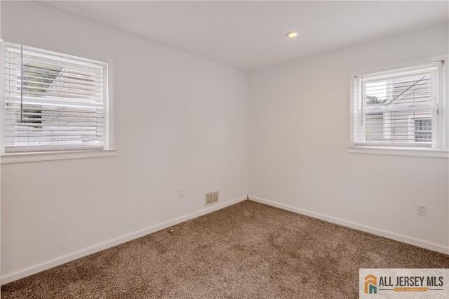 9 Haven Terrace, Parlin, NJ 08859