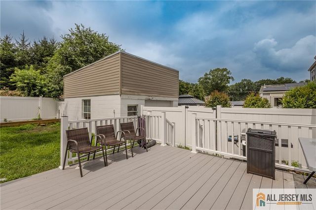 9 Haven Terrace, Parlin, NJ 08859