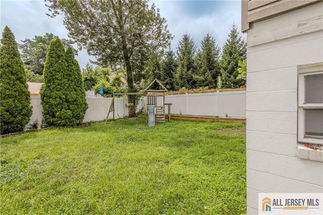 9 Haven Terrace, Parlin, NJ 08859