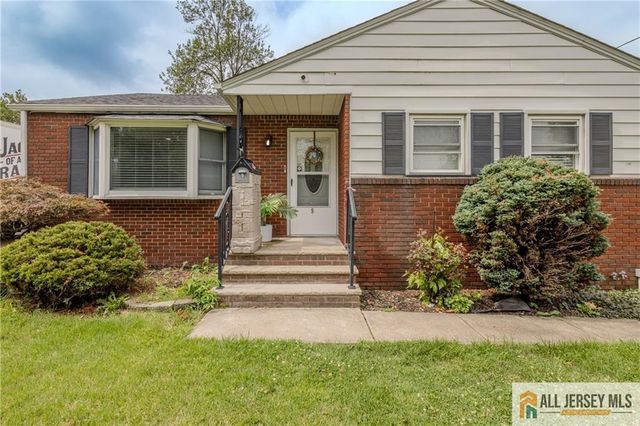 9 Haven Terrace, Parlin, NJ 08859