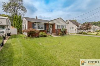 9 Haven Terrace, Parlin, NJ 08859