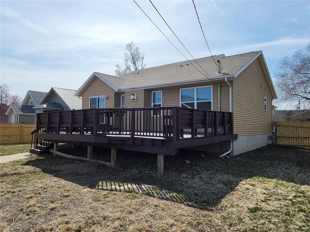 925 N Street SW, Cedar Rapids, IA 52404