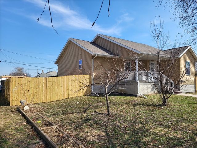 925 N Street SW, Cedar Rapids, IA 52404