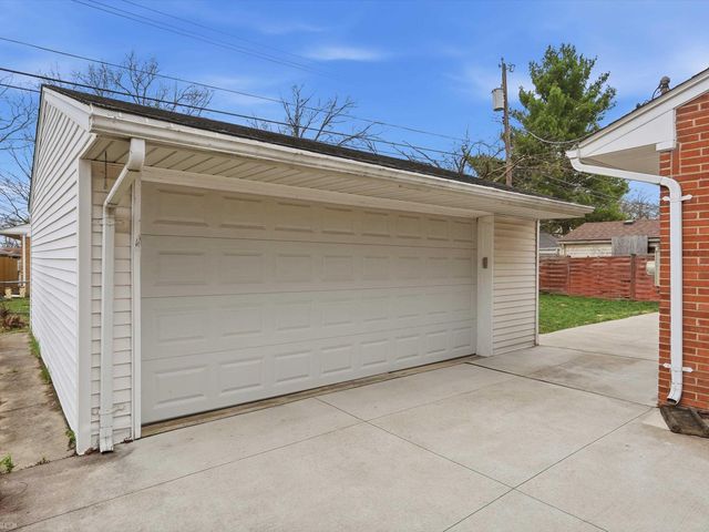 24613 Princeton Street, Saint Clair Shores, MI 48080