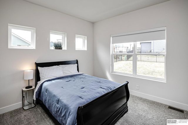 12104 S 209th Street, Gretna, NE 68028