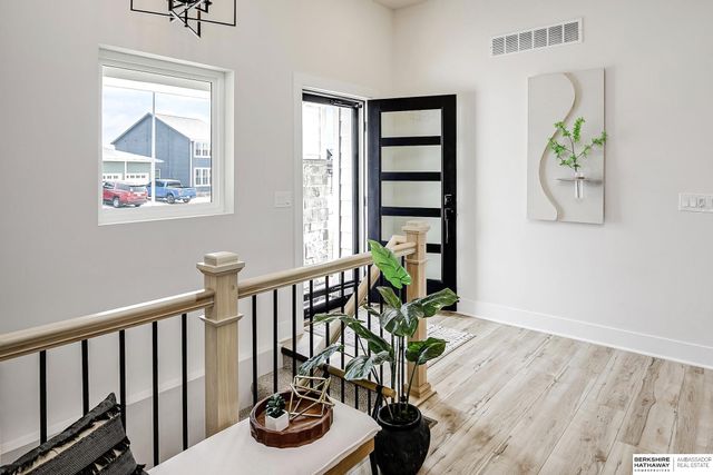 12104 S 209th Street, Gretna, NE 68028