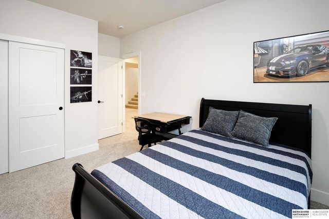 12104 S 209th Street, Gretna, NE 68028