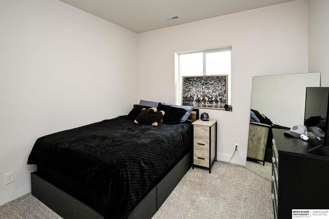 12104 S 209th Street, Gretna, NE 68028