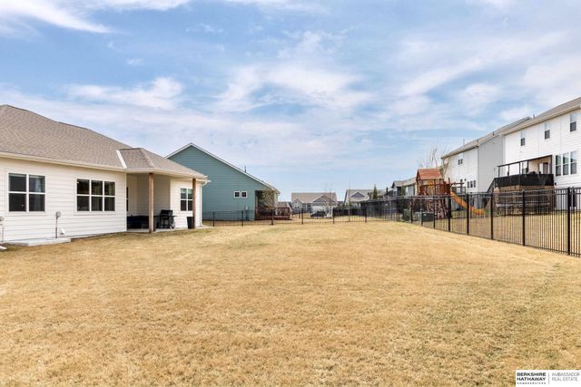 12104 S 209th Street, Gretna, NE 68028