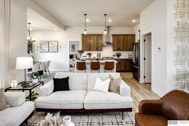 12104 S 209th Street, Gretna, NE 68028