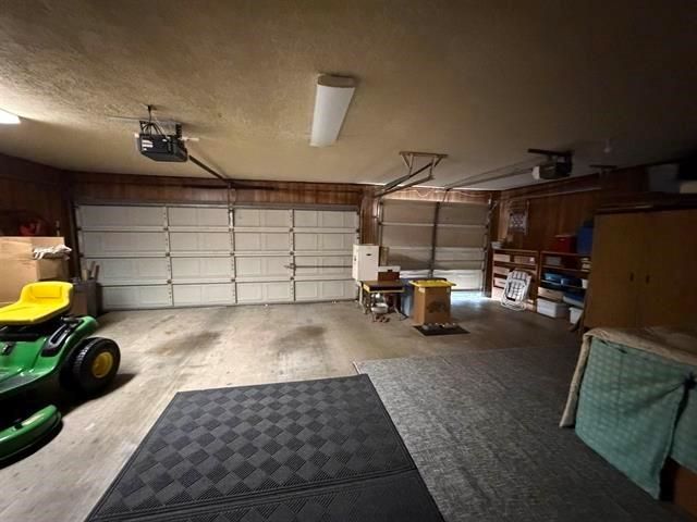 8 Bayou Bend Place, Beaumont, TX 77706