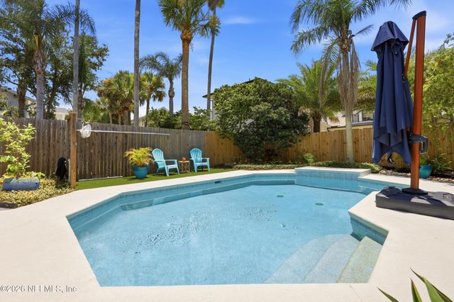314 9TH Street, Atlantic Beach, FL 32233